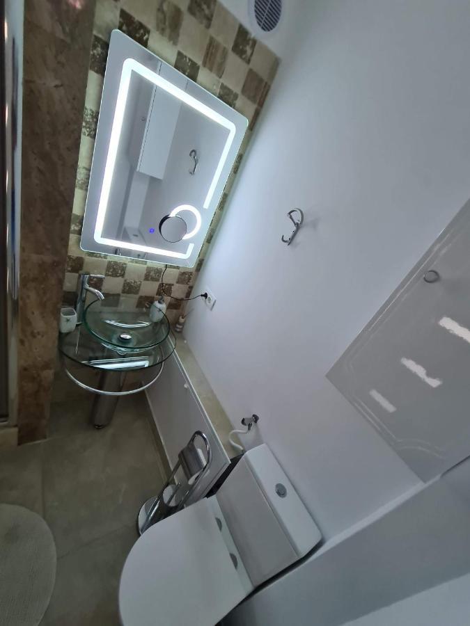 Apartmán Briza Pe Promenada Năvodari Exteriér fotografie