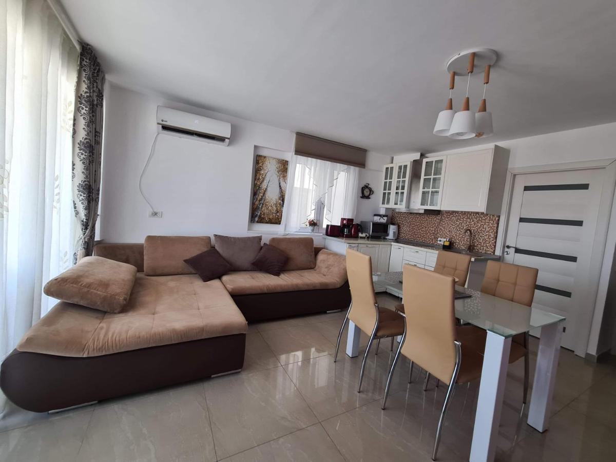 Apartmán Briza Pe Promenada Năvodari Exteriér fotografie